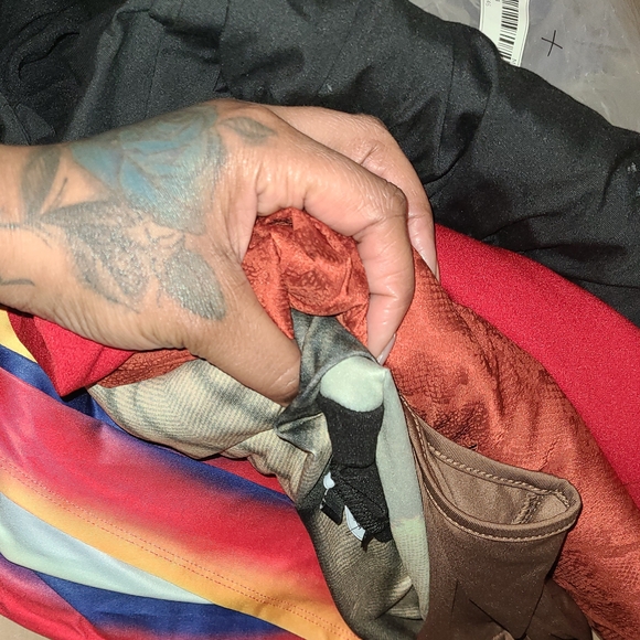 Assorted Mystery Bundle Box - Picture 5 of 5